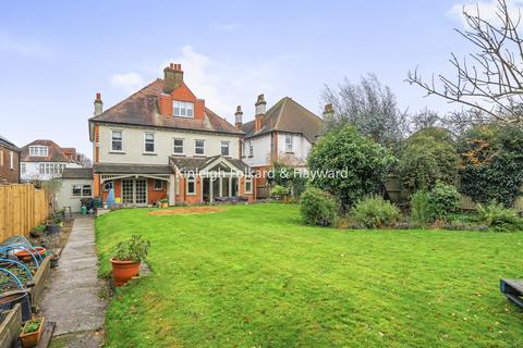 6 bedroom detached house for sale, Kinnaird Avenue, Bromley