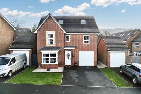 5 bedroom detached house for sale, Colliford Drive, Yarnfield, ST15