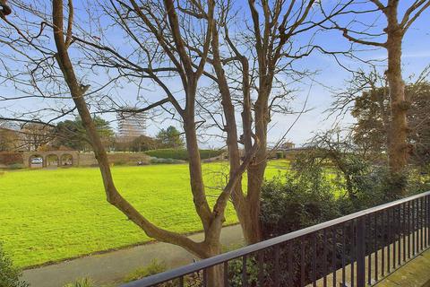 2 bedroom flat for sale, The Old Dairy, Warwick Road Worthing BN11 3ET