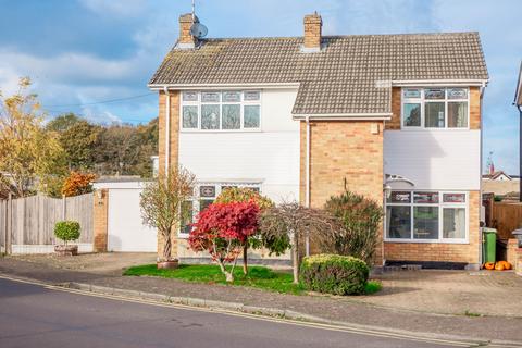 3 bedroom detached house for sale, Manor Road, Hockley SS5