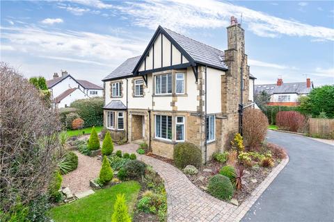 5 bedroom detached house for sale, Greencliffe Avenue, Baildon, Shipley, West Yorkshire, BD17