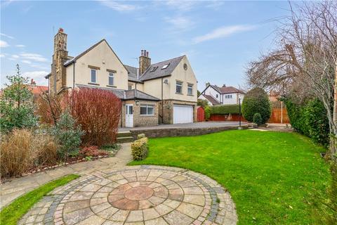 5 bedroom detached house for sale, Greencliffe Avenue, Baildon, Shipley, West Yorkshire, BD17