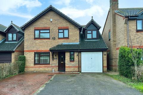 4 bedroom detached house for sale, Woburn Close, Banbury OX16