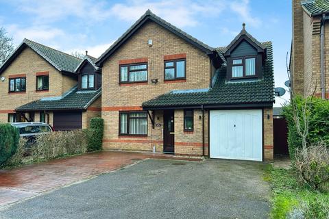 4 bedroom detached house for sale, Woburn Close, Banbury OX16