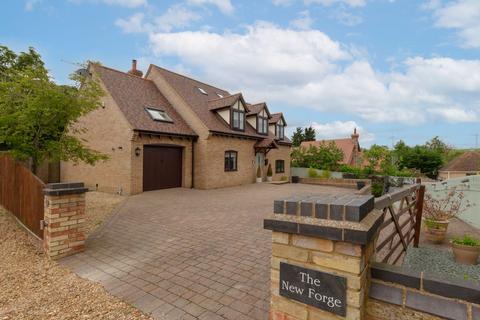 5 bedroom detached house for sale, Blacksmiths Lane, Huntingdon PE28