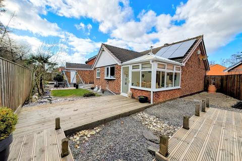 2 bedroom detached bungalow for sale, Evesham Close, Boldon Colliery, NE35