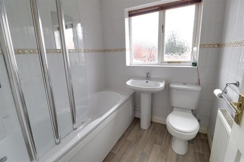 3 bedroom semi-detached house for sale, Greendale Gardens, Crewe