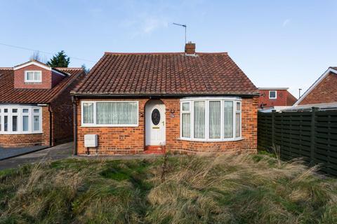 2 bedroom detached bungalow for sale, Whitby Avenue, York