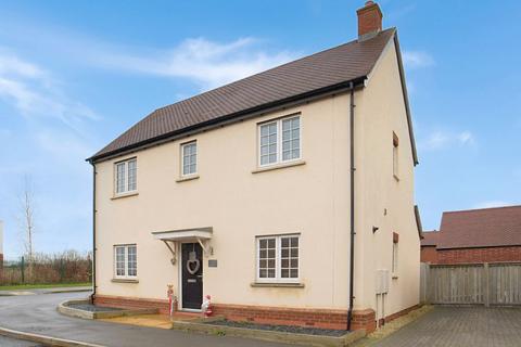 4 bedroom detached house for sale, Wardington Road, Banbury OX16