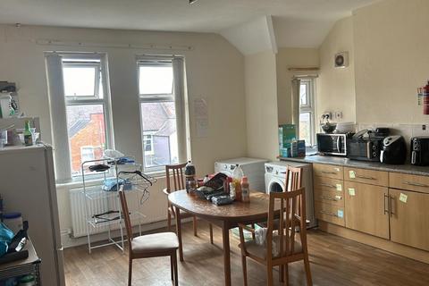 1 bedroom in a house share to rent, St. Peters Road, Leicester LE2