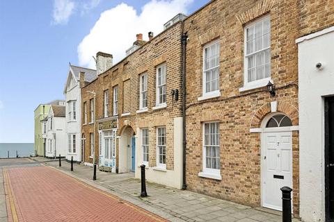 4 bedroom terraced house for sale, Bank Street, Herne Bay