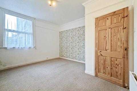 2 bedroom ground floor flat for sale, 2 Douglas Road, Herne Bay