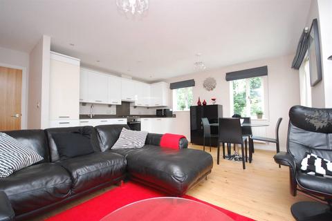 2 bedroom apartment for sale, Stonebridge Road, Canterbury