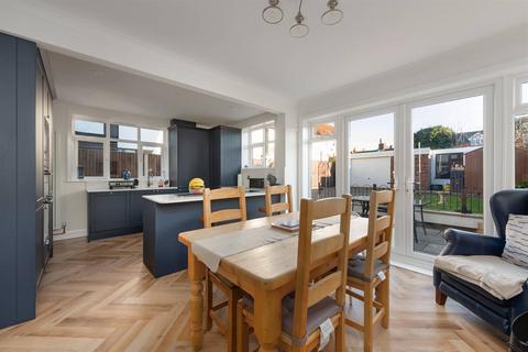 5 bedroom semi-detached house for sale, Clarendon Road, Margate