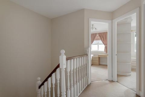 2 Pulteney Close, Isleworth, TW7 6PX