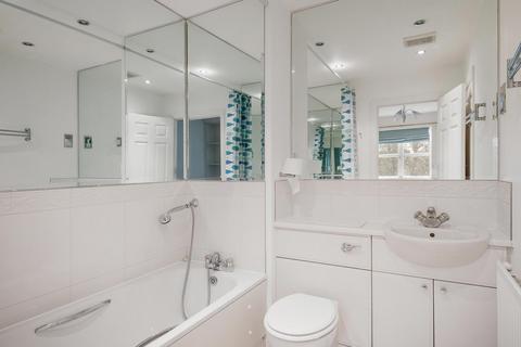 2 Pulteney Close, Isleworth, TW7 6PX