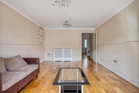 2 bedroom flat for sale, Academia Way, London