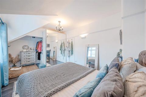 5 Crayford Way, Crayford, Dartford, DA1 4JY