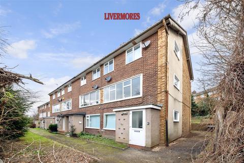 2 bedroom maisonette for sale, Byron House, Chapel Close, Crayford, Kent