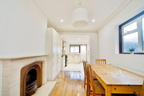 9 East Road, London, E15 3QS