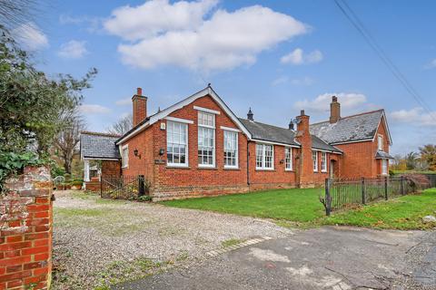 4 bedroom bungalow for sale, Chignal St. James, Chelmsford, CM1