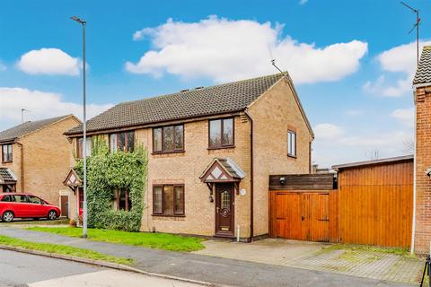 3 bedroom semi-detached house for sale, Brambleside, Kettering NN16