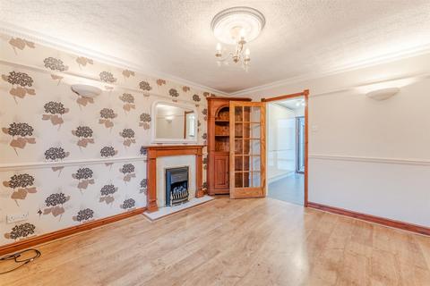 3 bedroom semi-detached house for sale, Brambleside, Kettering NN16