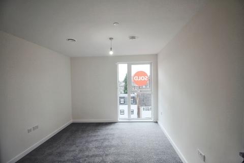 2 bedroom flat to rent, Victoria Road, Barnet, EN4