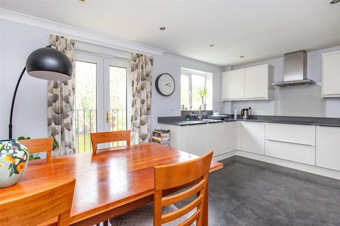 3 bedroom house for sale, Miles Close, Bristol BS20