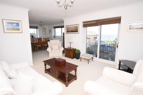 3 bedroom apartment for sale, Marine Parade, Tankerton, Whitstable