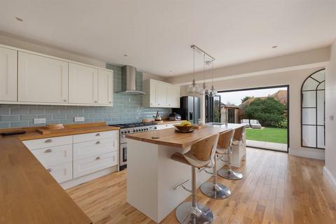 4 bedroom detached house for sale, Invicta Road, Whitstable