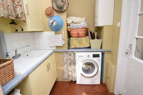 Caple House Athol Road, Whitstable, CT5 2EW