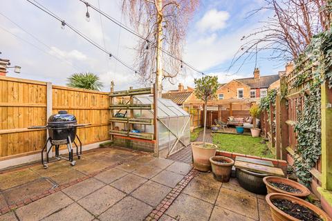 2 bedroom terraced house for sale, College Road, Norwich NR2