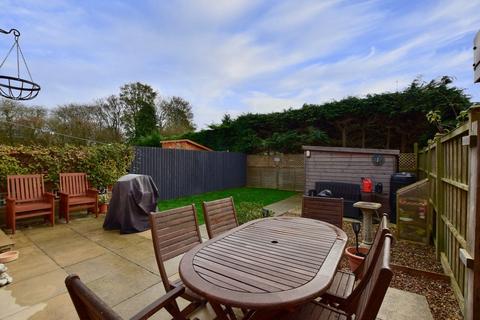 2 bedroom end of terrace house for sale, Kilnwick Close, Pocklington