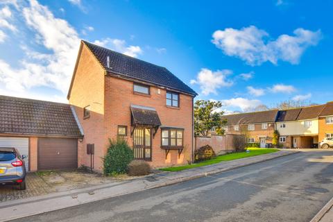 3 bedroom detached house for sale, Normansfield, Great Dunmow