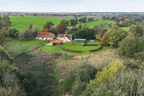 4 bedroom farm house for sale, Southburgh