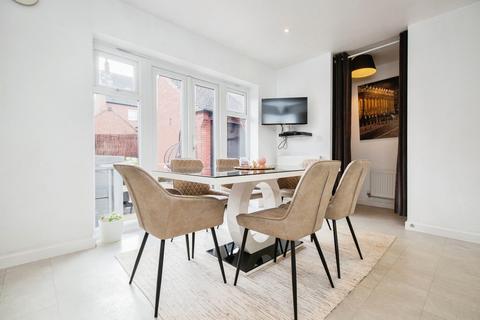 10 Canberra Close, Castle Donington, Derby, DE74 2AF