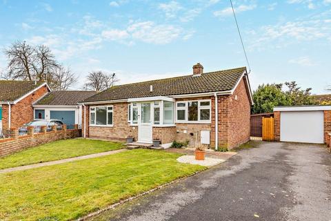 2 bedroom detached bungalow for sale, Paddock Close, Oxford OX44