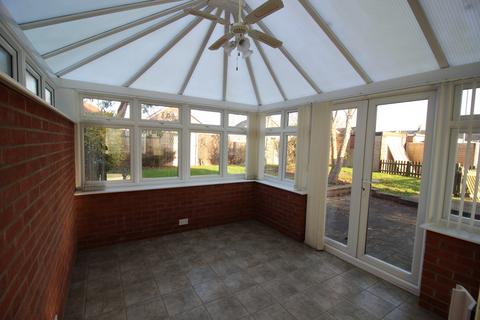 74 Great Close, South Witham, Grantham, NG33 5QJ