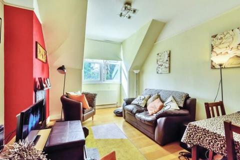 1 bedroom flat for sale, Blenheim Crescent, South Croydon