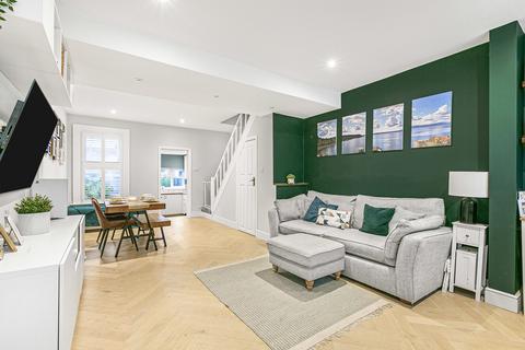 25 Churchill Road, South Croydon, CR2 6HE
