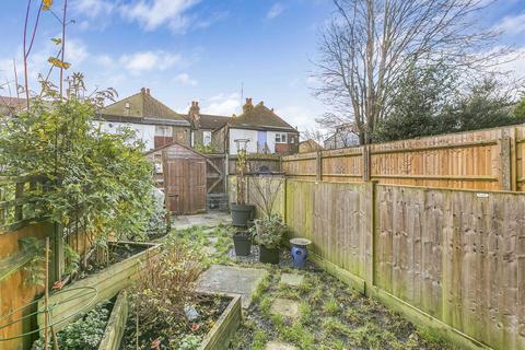 1 bedroom ground floor maisonette for sale, Brampton Road, Croydon