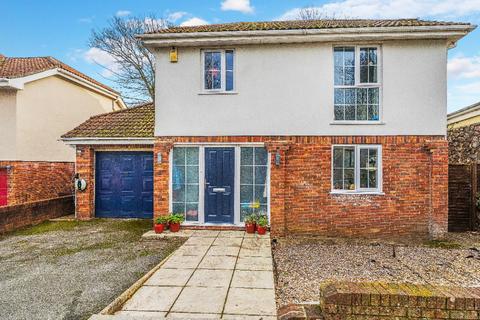 Valley View Close, Torquay, TQ1 4DY