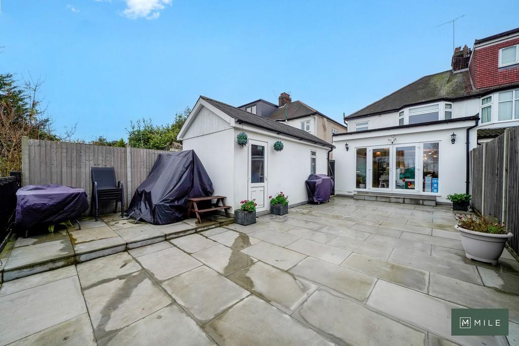 119 Vincent Gardens - c Xipy XENzi Swu B6rm YHF
