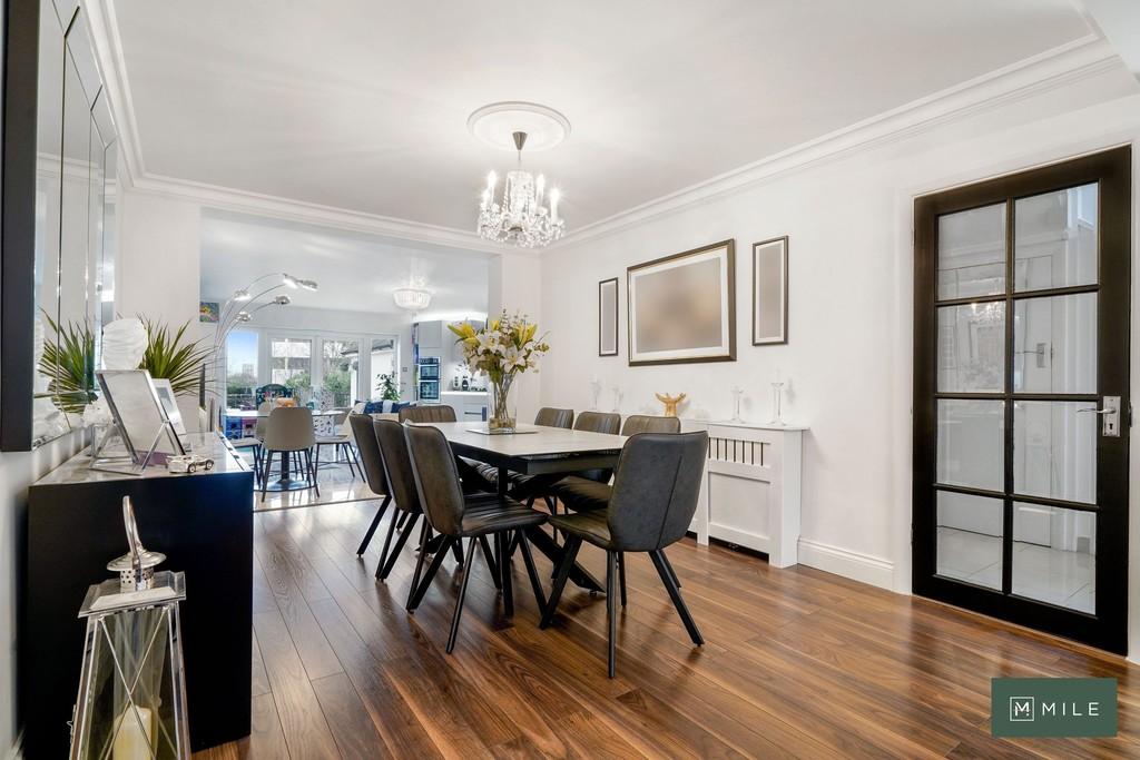 119 Vincent Gardens - o6 R8m C5wg Qhx5c OW6 JET