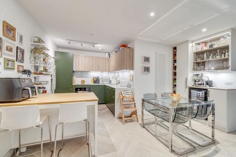 3 bedroom apartment for sale, Glace Apartments, Cross Lane, Hornsey N8