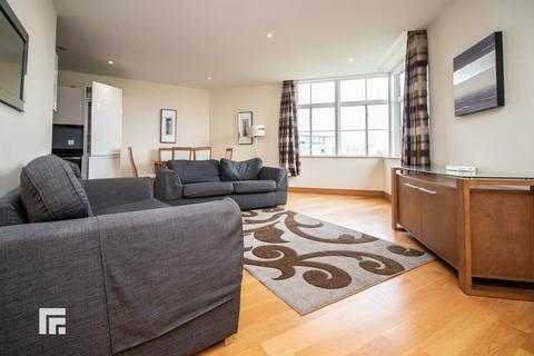 2 bedroom flat for sale, Hayes Road, Penarth CF64