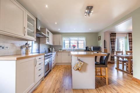 4 bedroom detached house for sale, Bawdeswell