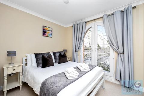 2 bedroom apartment for sale, Mariner's Quay, Brighton Marina Village, Brighton