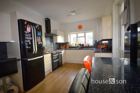 4 bedroom detached house for sale, Cowper Road, Bournemouth